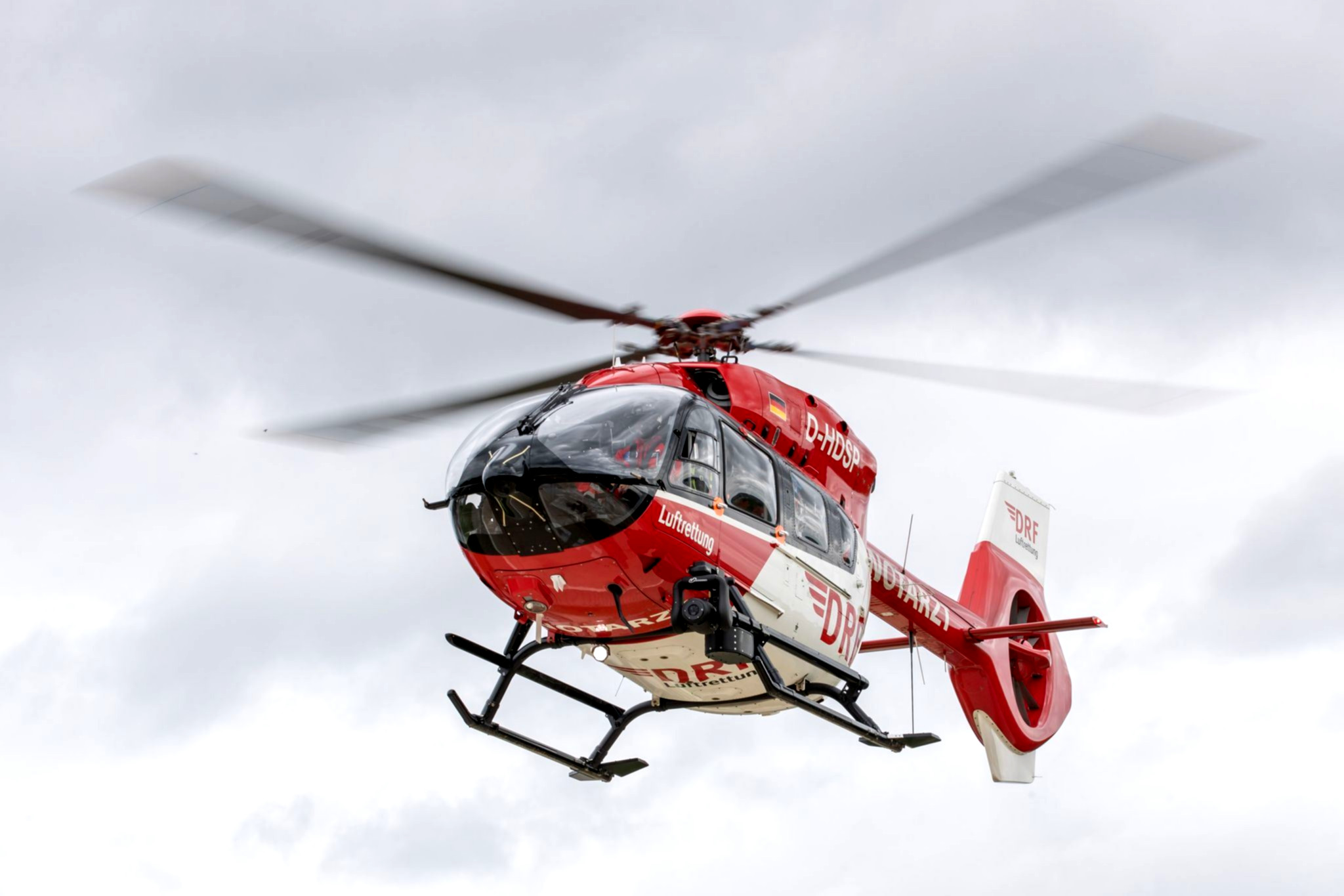 Schwerer Unfall: E-Scooter-Fahrer verletzt.