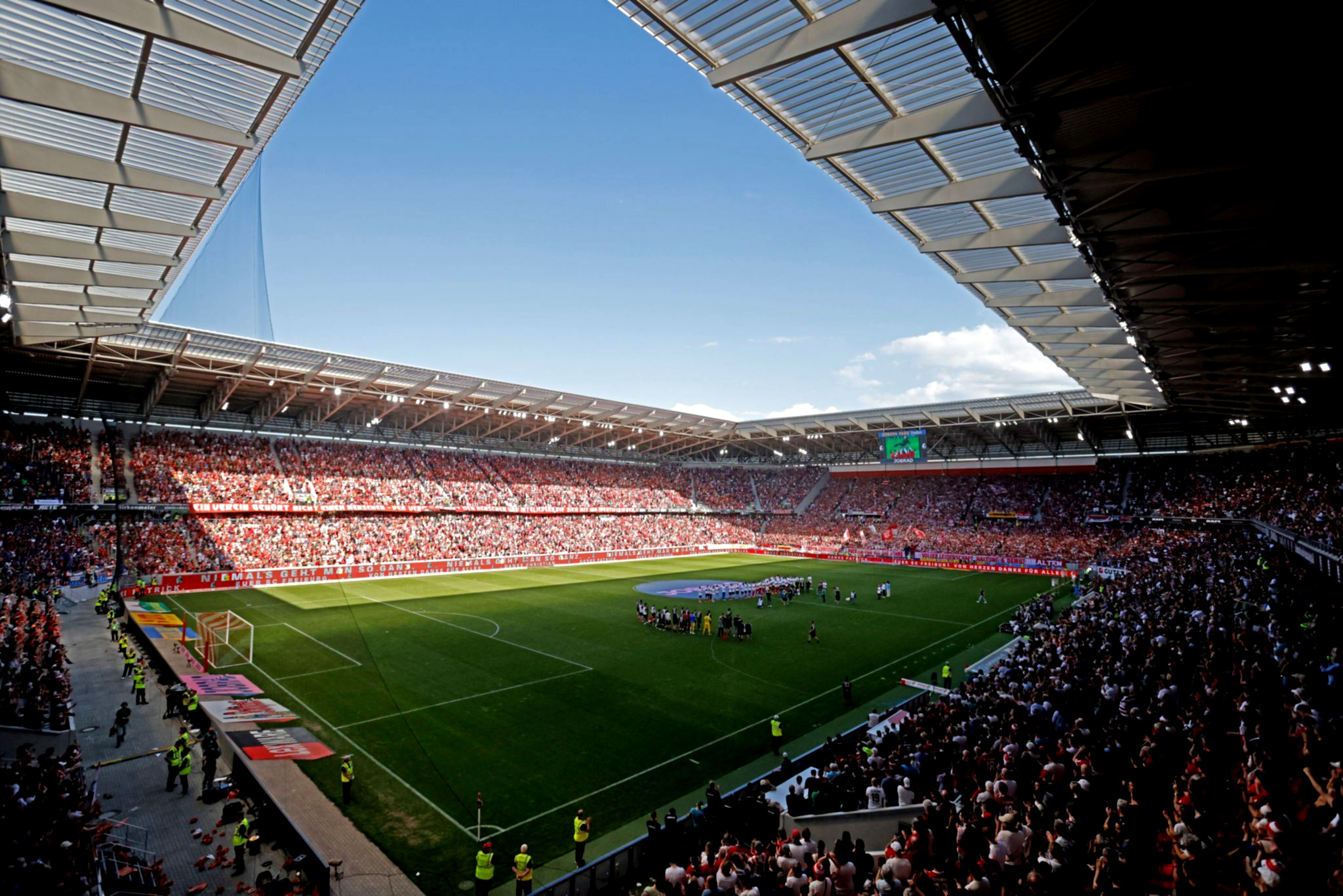 Stuttgart startet Saison auswärts in Berlin.
